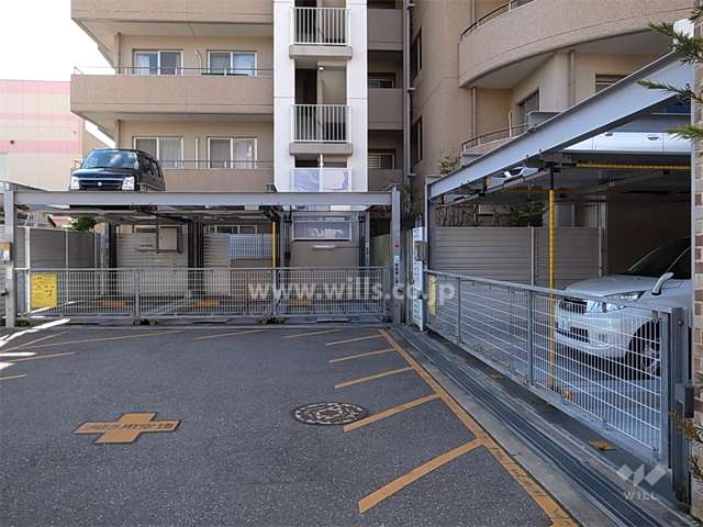 機械式の敷地内駐車場
