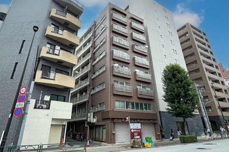 寿町フラワーホームの外観（南西側から）