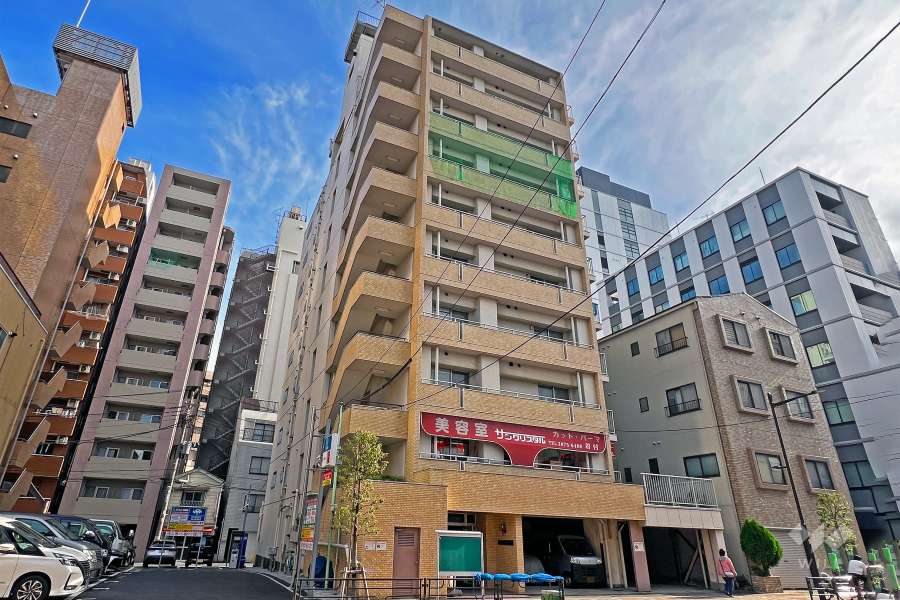 下谷セントラルマンションの外観（北側から）