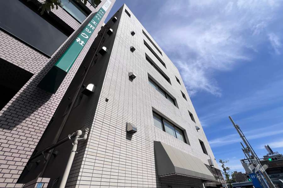 ファインライフ駒形の外観（南西側から）