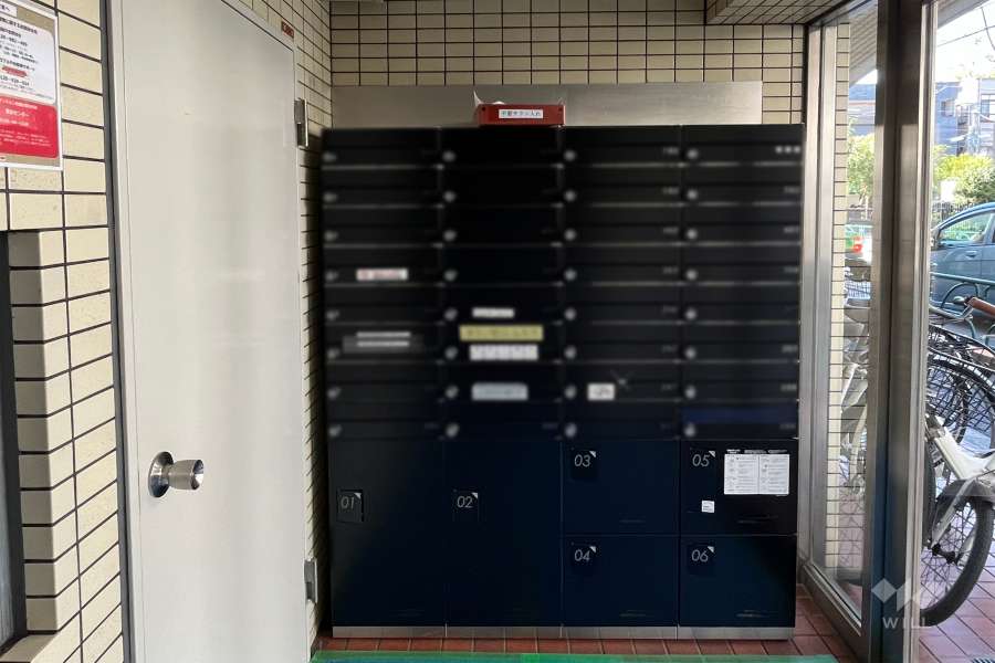 宅配ボックスと共用ポスト