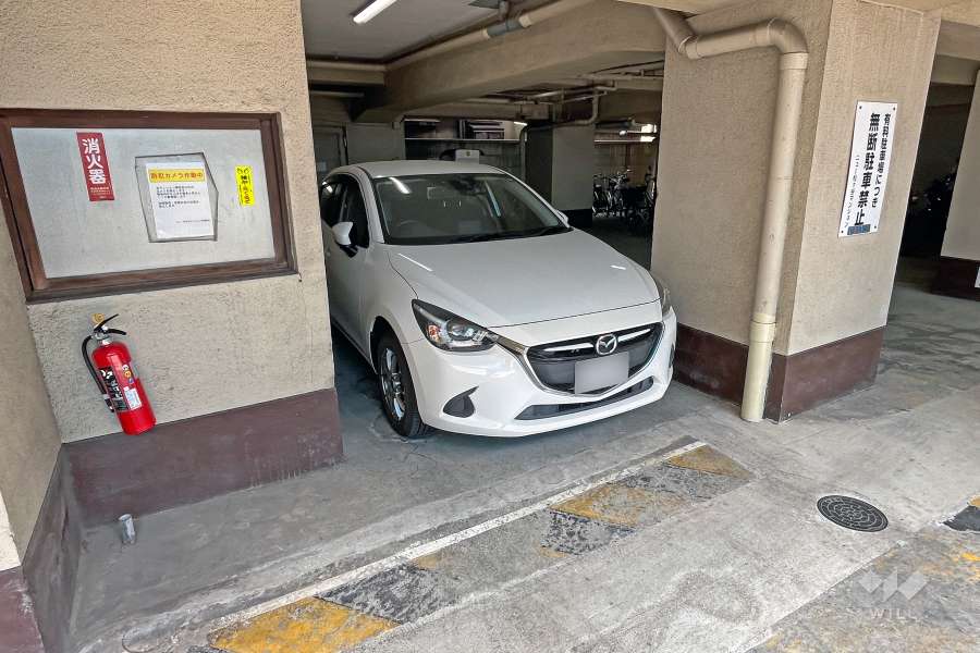 敷地内駐車場（屋内平面式）