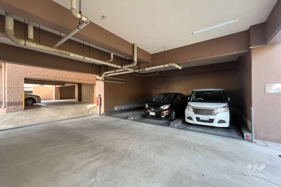 敷地内駐車場（屋内機械式）
