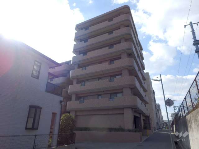 ローレル岡本南の外観（北東側から）