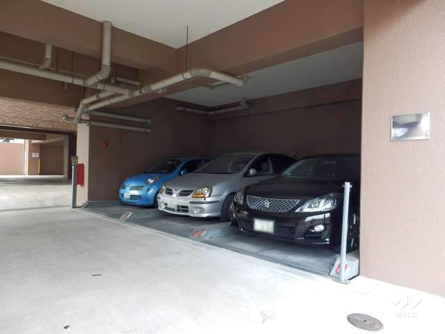 敷地内駐車場（屋内機械式）
