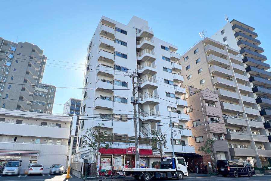 朝日グリーンハイツの外観（北東側から）　