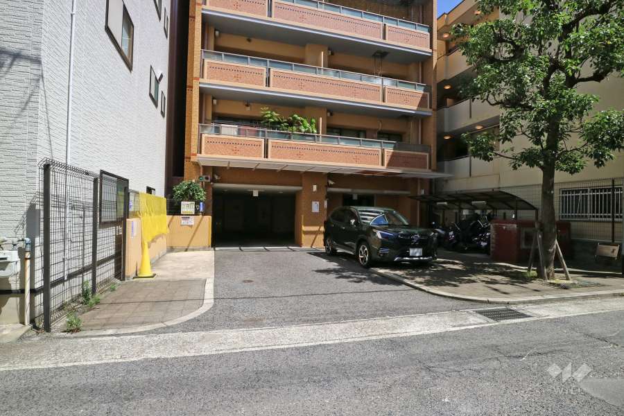 駐車場の出入口