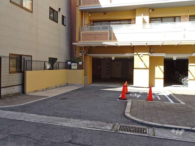 敷地内駐車場の出入り口