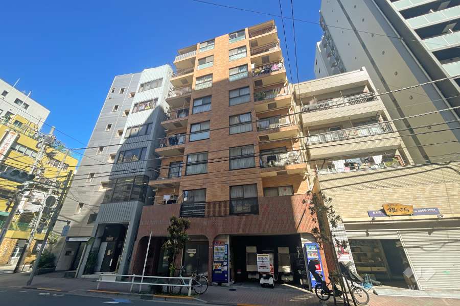 サンハイツ三筋の外観（南西側から）