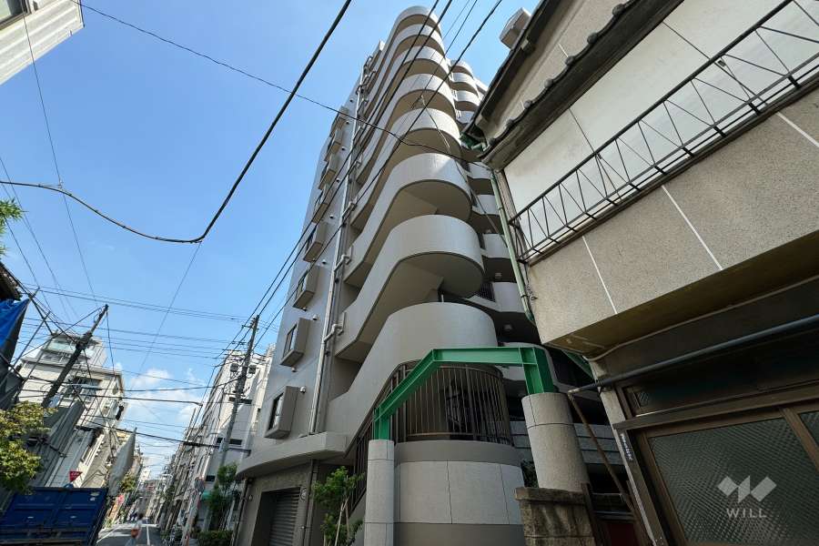 サンクレスト竜泉の外観（北西側から）