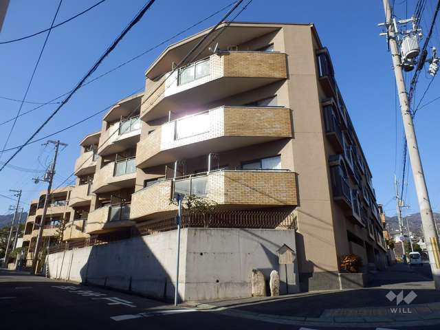 三井第2御影ハイツの外観（南側から）