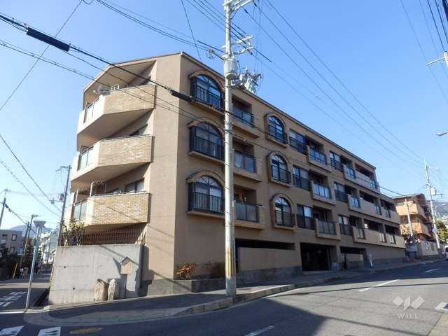 三井第2御影ハイツの外観（南東側から）