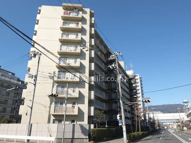 ユニハイム魚崎2号棟の外観（南東側から）