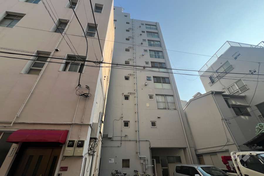 光伸マンションの外観（北側から）