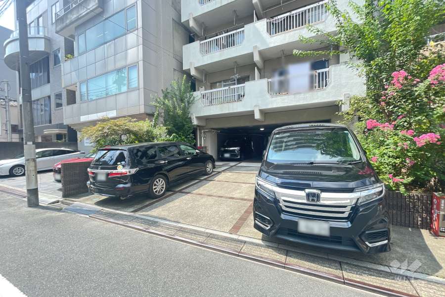 敷地内駐車場（屋外平面式）