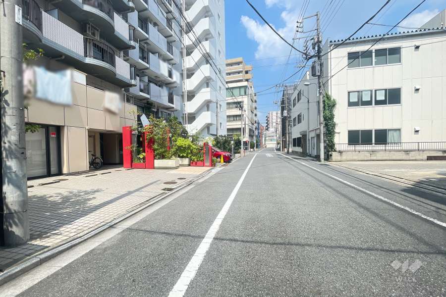 敷地東側の前面道路　