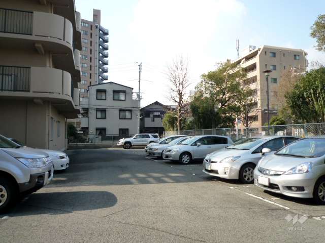 敷地内駐車場（屋外平面式）