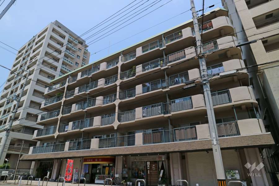 日商岩井東灘マンションの外観（南東側から）
