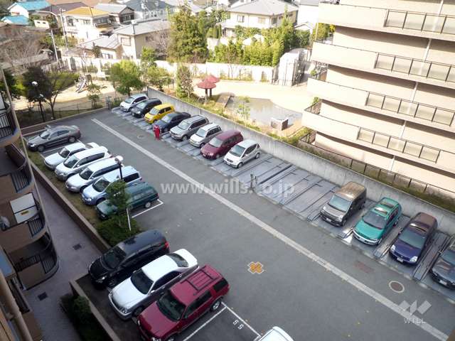 駐車場（平面と機械式（2段、3段））