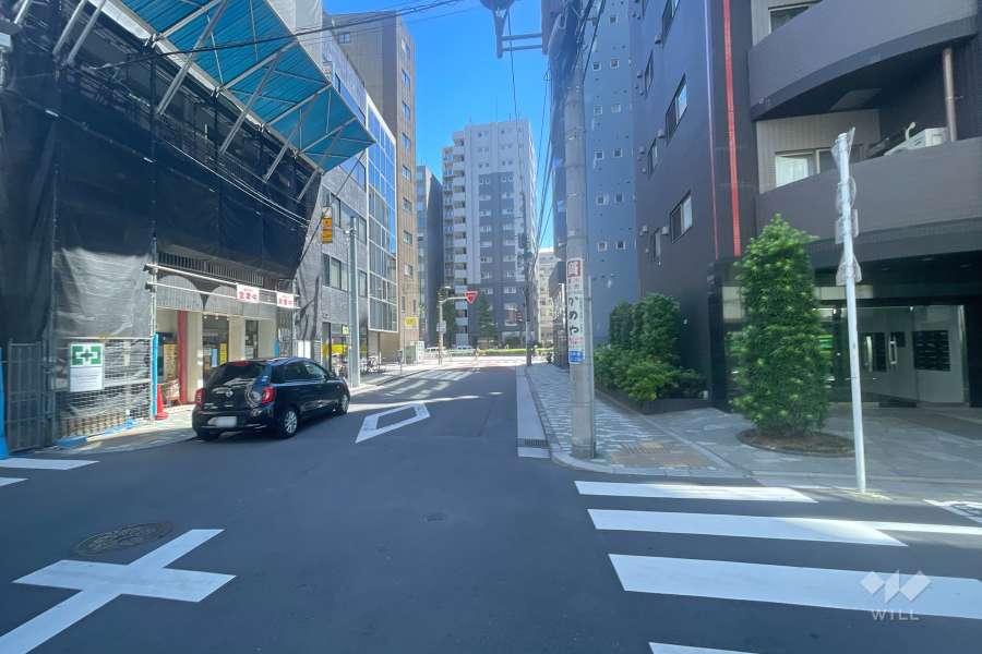 敷地南側の前面道路　