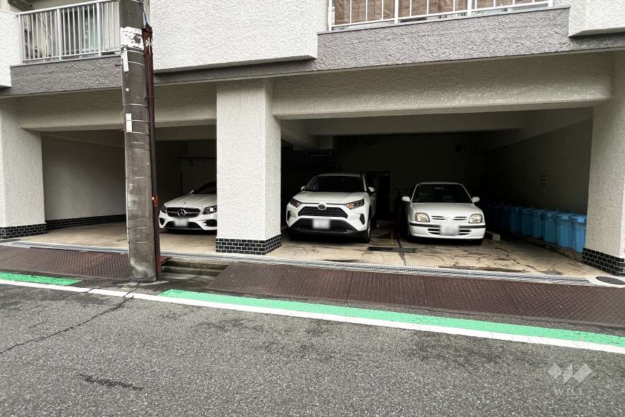 敷地内駐車場（屋内平面式）