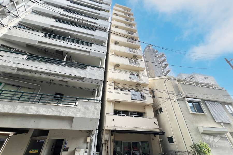 下谷第2サマリヤマンションの外観（北西側から）