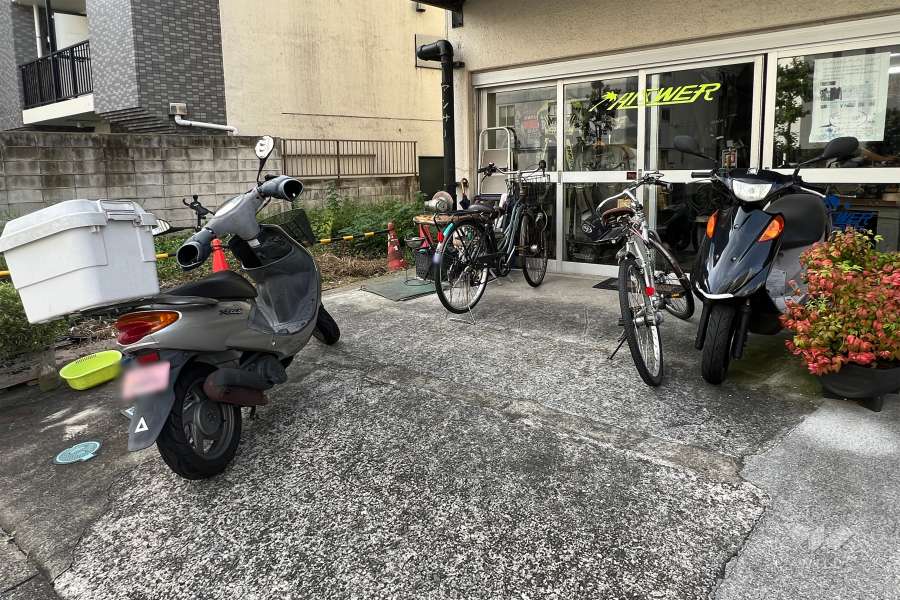 駐輪場・バイク置場2