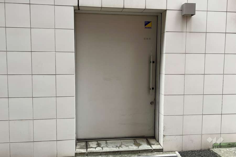 駐輪場の出入り口