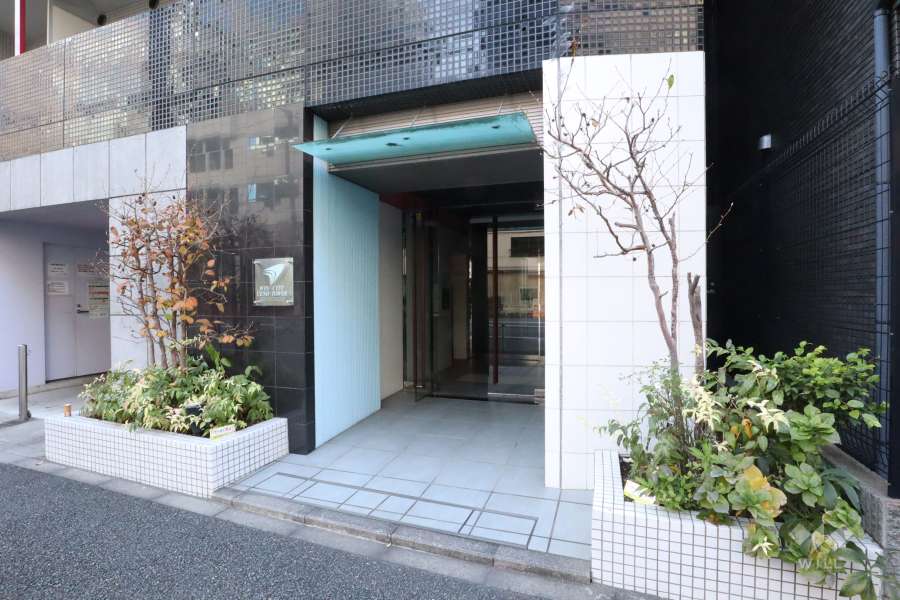 敷地入り口