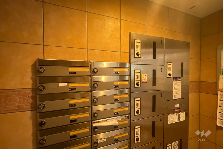 共用ポストと宅配ボックス 