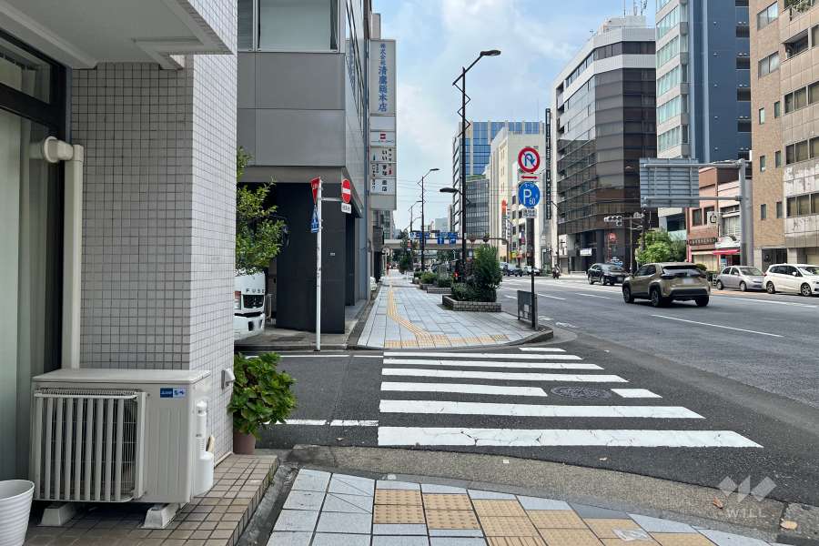 敷地北側の前面道路　　