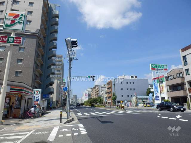敷地北側の前面道路（2号線）
