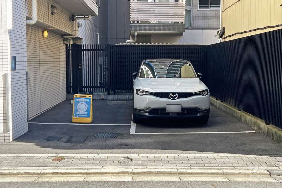 敷地内駐車場（屋外平面式）