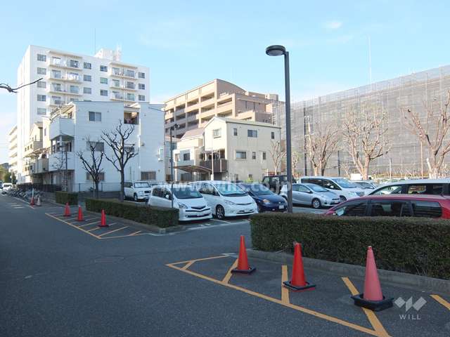 敷地内駐車場（屋外平面式）