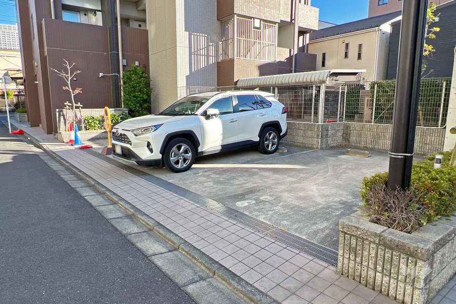 敷地内駐車場（屋外平面式）