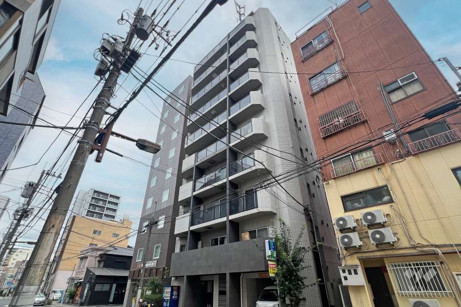 レグゼ上野の外観（北西側から）