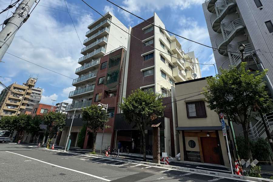 ビクトリアマンションの外観（南西側から）