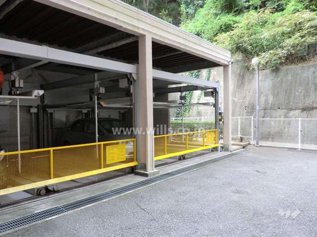 敷地内駐車場（屋内機械式）