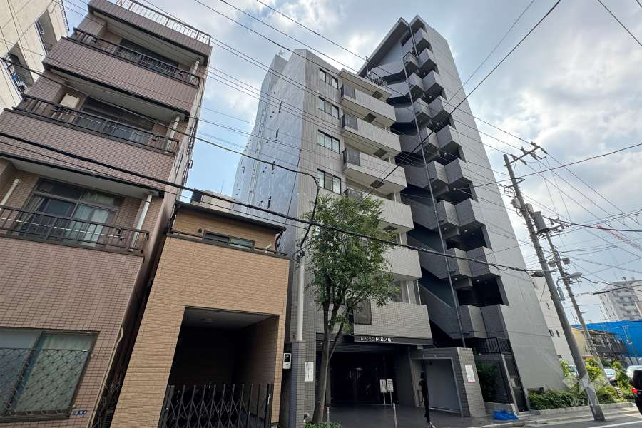 レジェンド三ノ輪の外観（北西側から）