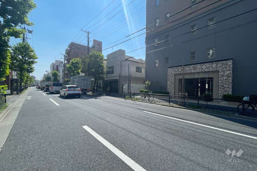 敷地東側の前面道路　