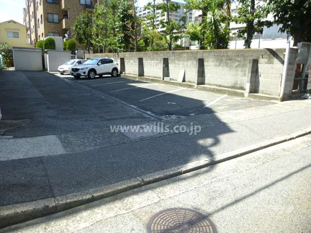 敷地内駐車場（屋外平面式）