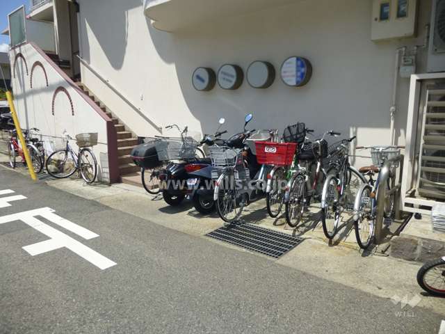 駐輪場、バイク置場