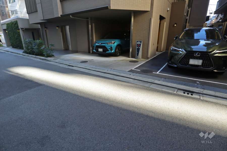 駐車場の出入り口・敷地内駐車場（屋内平面式、屋外平面式）