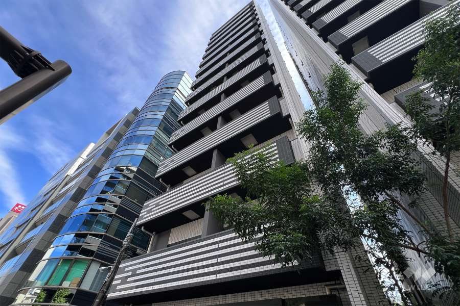 ステージファースト蔵前2アジールコートの外観（西側から）