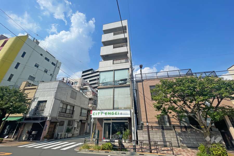 オザキマンションの外観（南東側から）