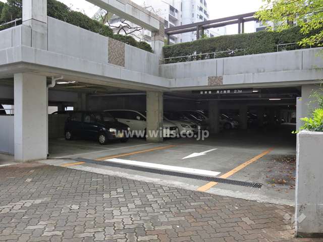 敷地内駐車場（屋内平面式）