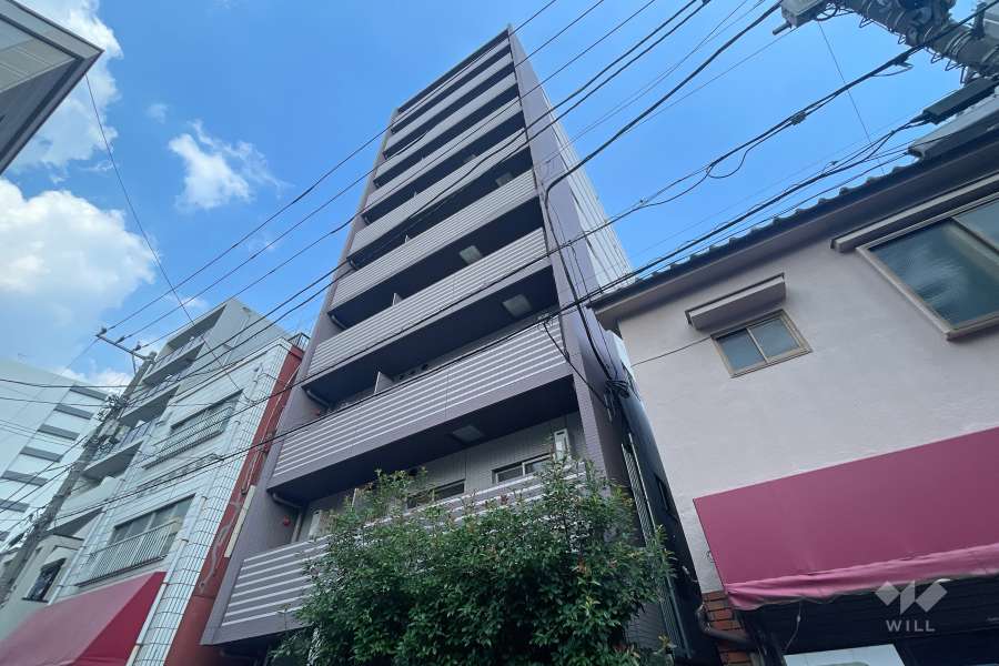 フュージョナル浅草ドゥエの外観（西側から）