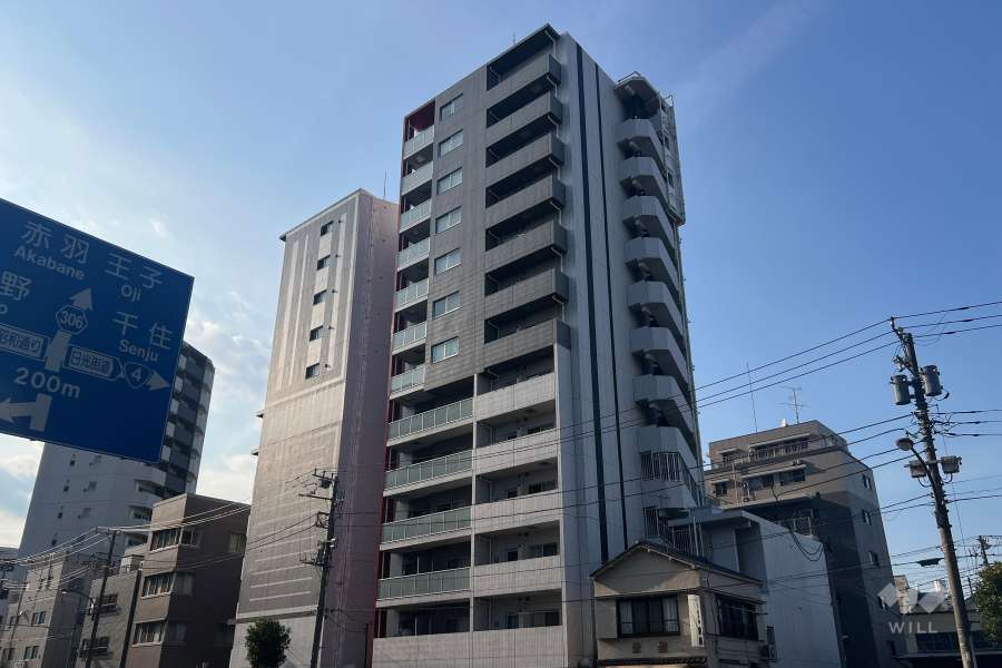 メインステージ三ノ輪イーストの外観（南東側から）