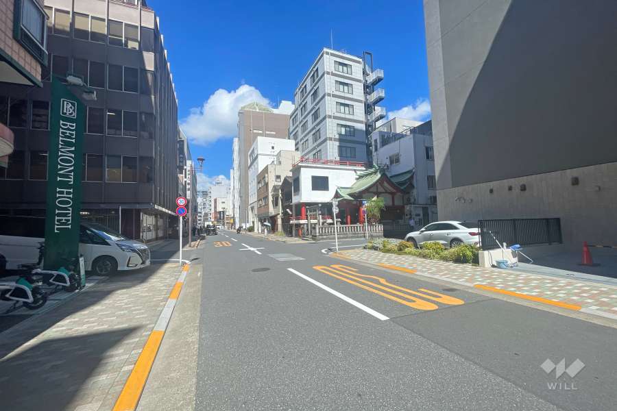 敷地南側の前面道路