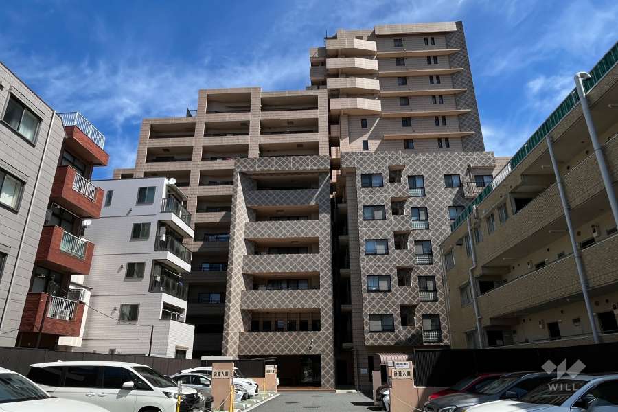 ルネ上野桜木の外観（西側から）